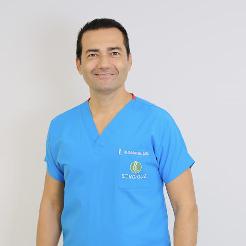 مصطفى شانلي، طبيب
